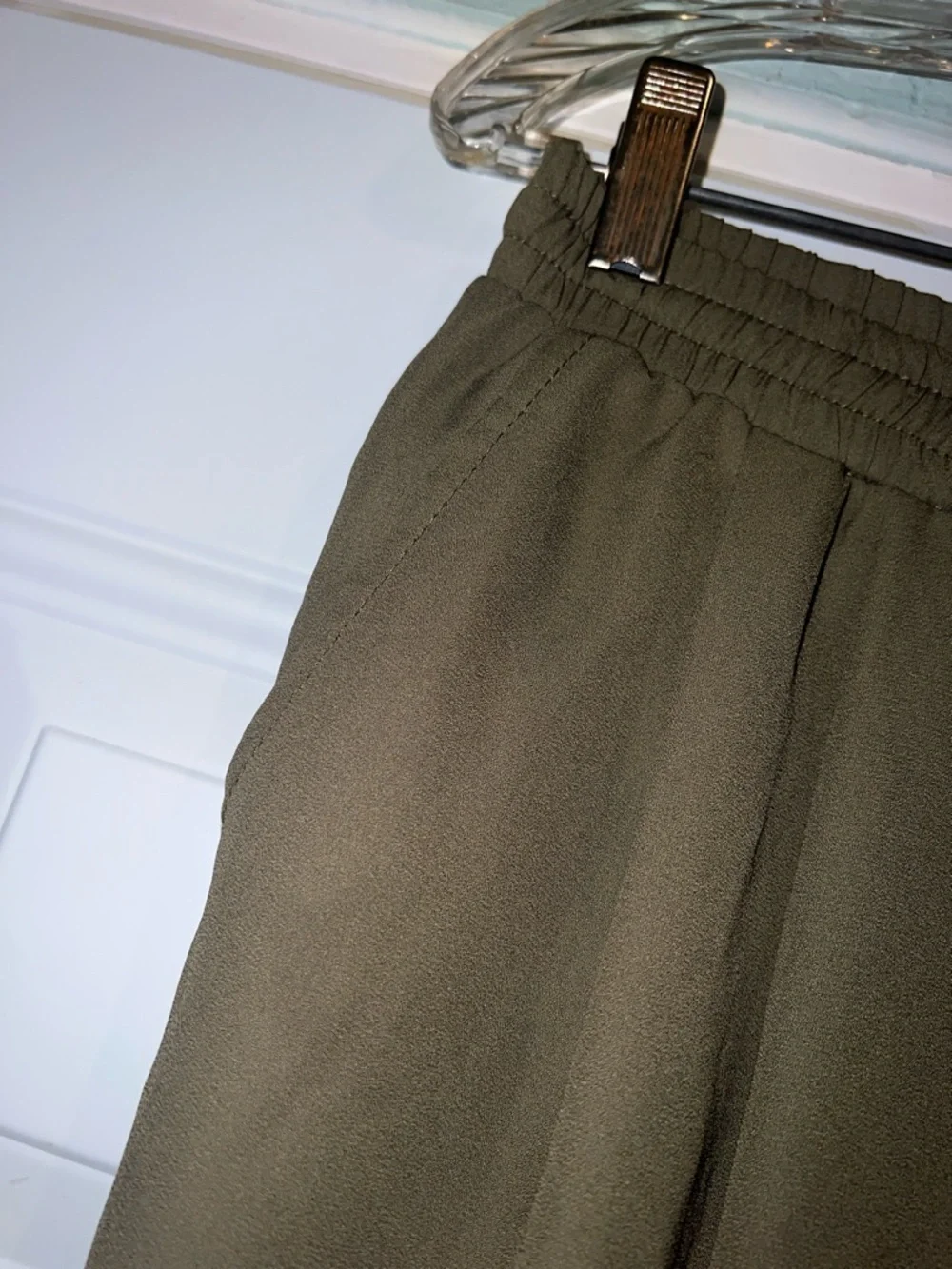 Alya Olive Drawstring Pleated Track Pants